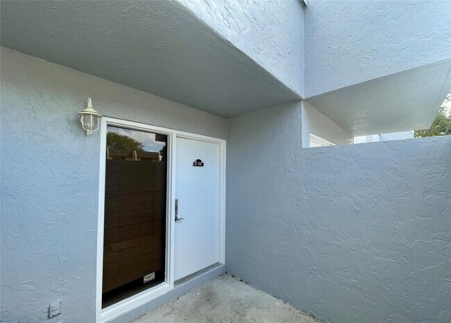 Foto del edificio - 57 Deer Creek Rd