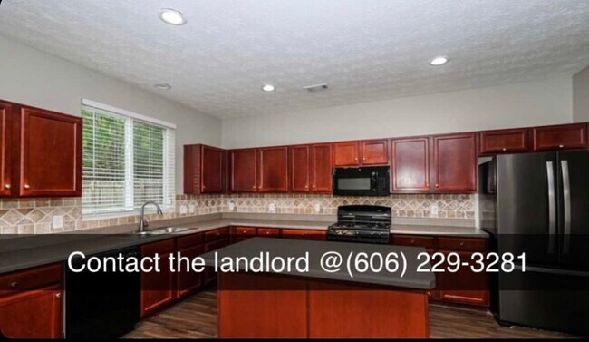 Foto del edificio - 135 Parkmont Ct