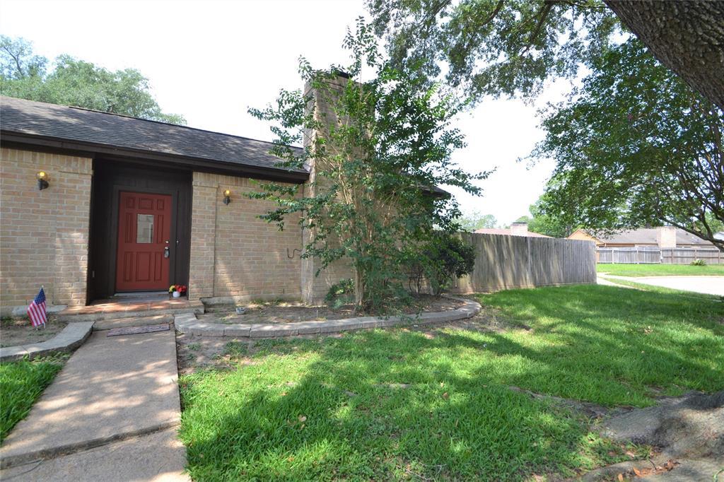 Foto principal - 15927 Tumbling Rapids Dr