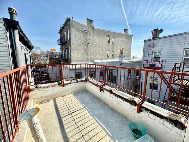 Foto del edificio - 440 Baldwin Ave