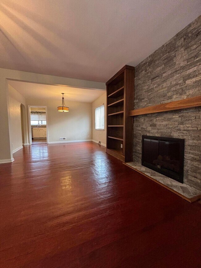 Foto del edificio - 514 Enfield Rd