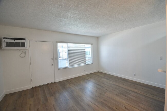 Building Photo - 12255 Burbank Blvd