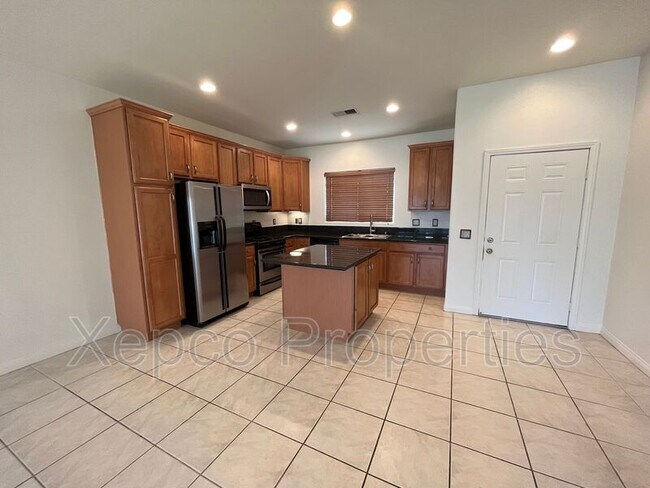 Foto del edificio - 49140 Biery St