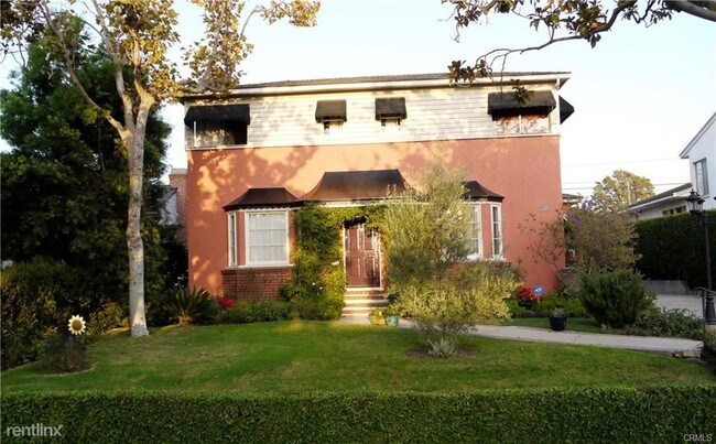 Building Photo - 3 br, 2 bath House - 734 Los Altos Ave