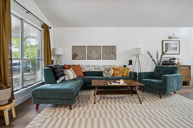 Foto del edificio - 9321 Linkmeadow Dr