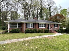 Building Photo - 1605 Cherokee Rd