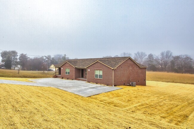 Photo - 816 S Old Sevierville Pike Apartment