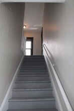 Building Photo - 3910 Carlyle Ave