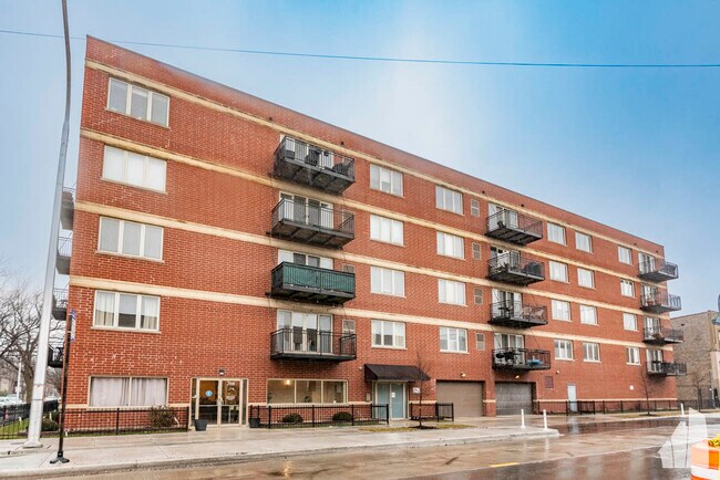 Foto del edificio - 2158 W Grand Ave