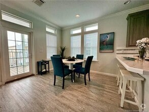Building Photo - 352 NE Starboard Way