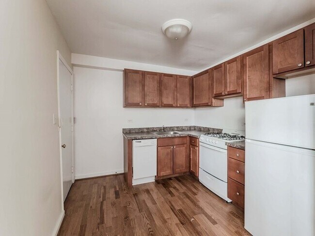 Foto del edificio - 4403 N Sheridan Rd