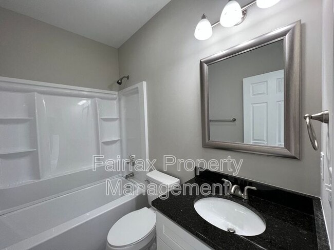 Building Photo - 2305 Owen St