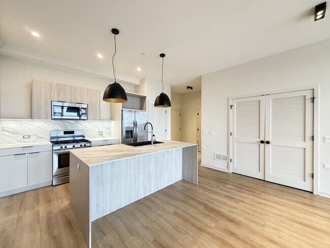 Foto del edificio - 3207 N Narragansett Ave