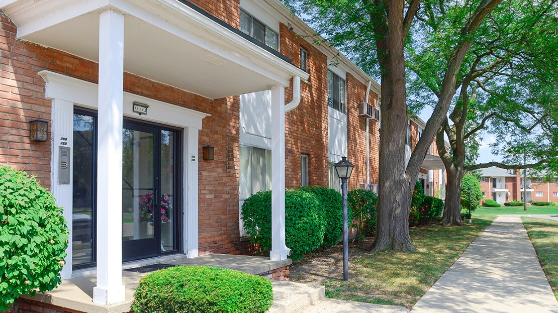 Independence Square Apartments 58915901 Dixie Hwy Clarkston, MI