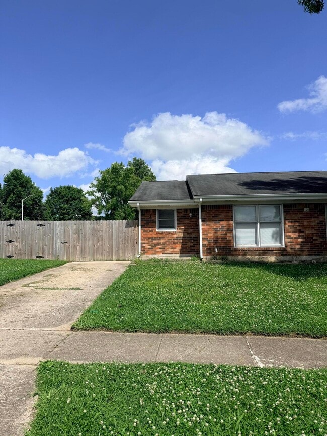 Building Photo - 106 Potomac Ct