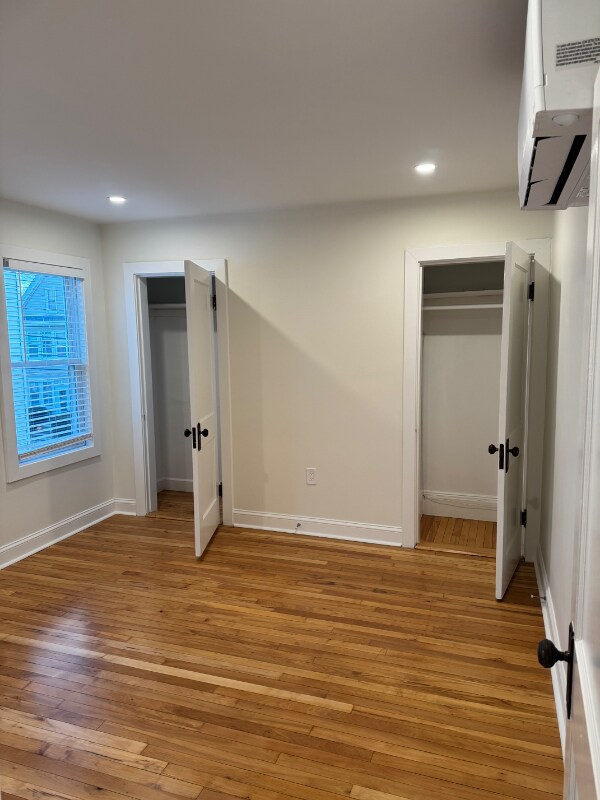 Foto del edificio - 63 Raymond Ave