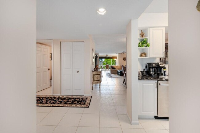 Building Photo - 5749 Gemstone Ct