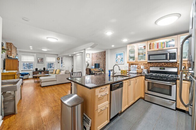 Foto del edificio - 194 Washington St