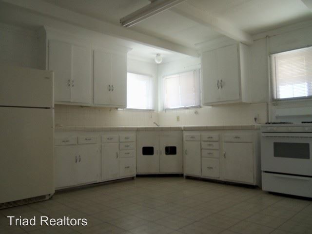 Foto del edificio - 5535 Adobe Rd