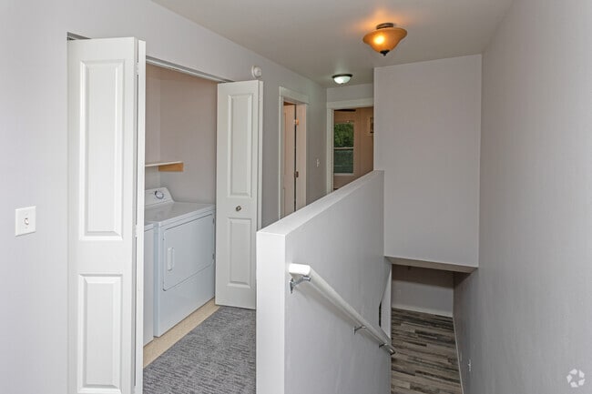 3BR, 2BA - 1,300SF - Bison Run Rentals