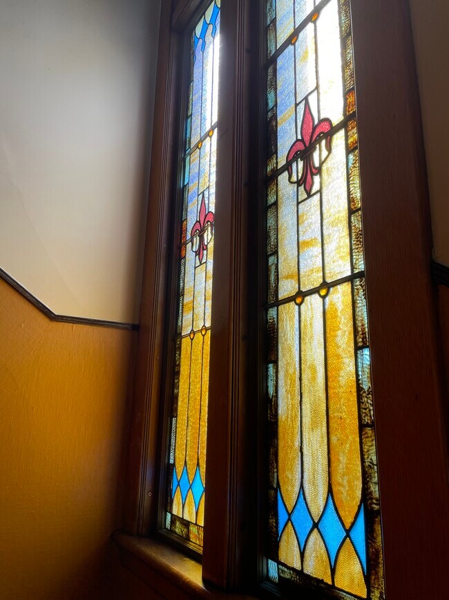 Decorar - 1306 Lincolnway