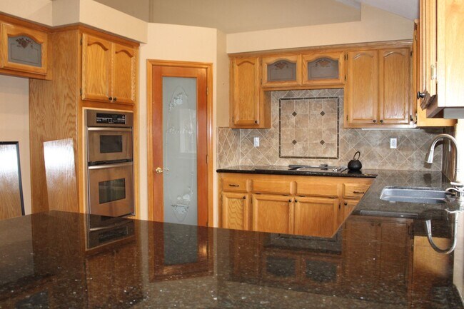 Foto del edificio - 2733 Field Ct