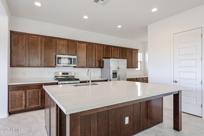 Foto del edificio - 25076 N 77th Dr