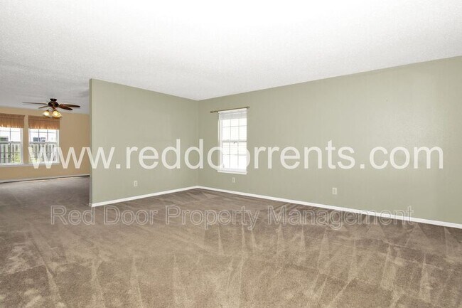 Foto del edificio - 10191 Holly Berry Cir