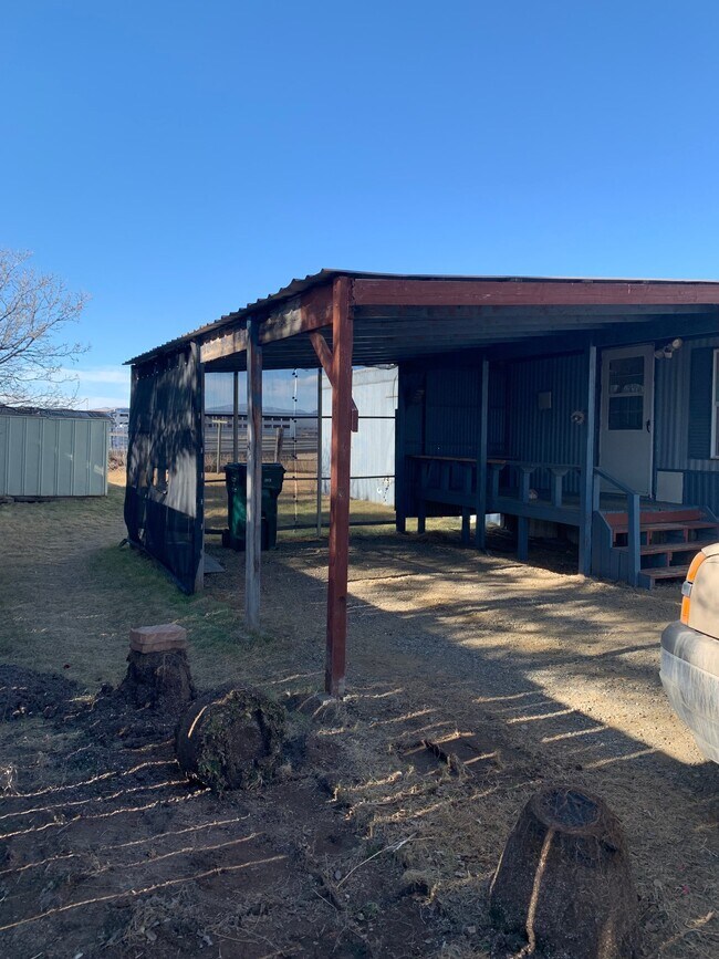 Building Photo - 3460 Juniper Dr