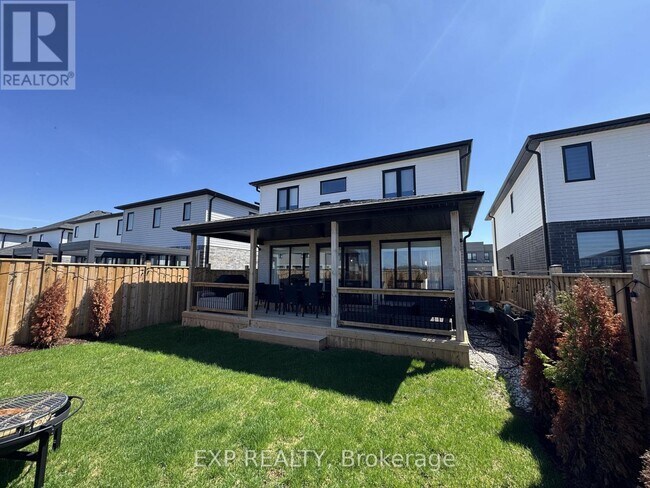 Photo du bâtiment - 1562 Bob Schram Wy