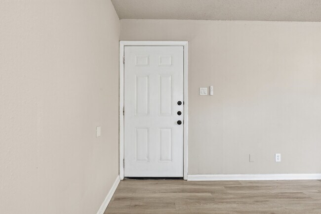 Foto del edificio - 3301 Willing Ave