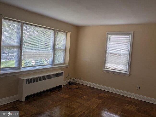 Building Photo - 6214 N 10th St