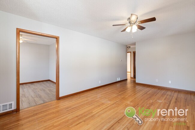 Foto del edificio - Charming 3-Bedroom Home in Southwest Wichita – Move-In Ready!