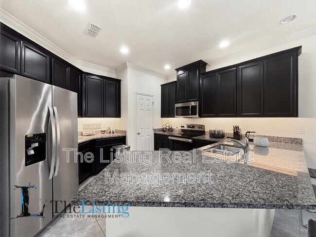 Foto del edificio - 532 Red Rose Ln