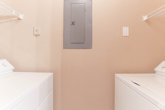 2BR, 2BA - River - Waterbrook