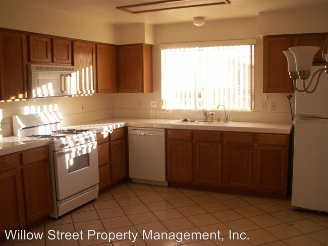 Building Photo - 3 br, 3 bath House - 32005 Corte Cardin