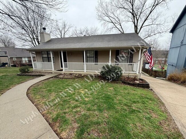 Building Photo - Beautiful Ranch Home in Park Hill School District-Available NOW!