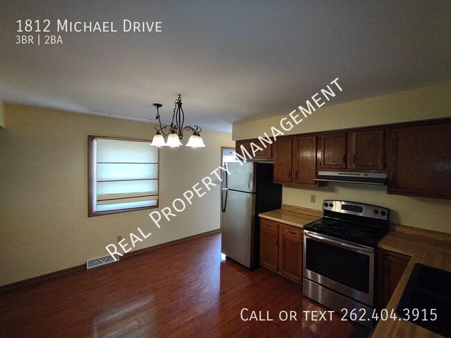 Building Photo - 1812 Michael Dr