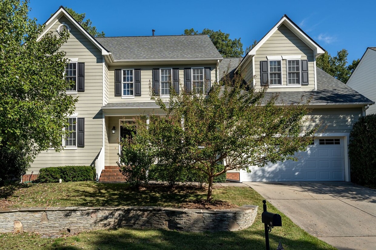 Gorgeous 4br/3ba Two Story House w/ Fully Fenced Backyard! - Gorgeous 4br/3ba Two Story House w/ Fully Fenced Backyard!