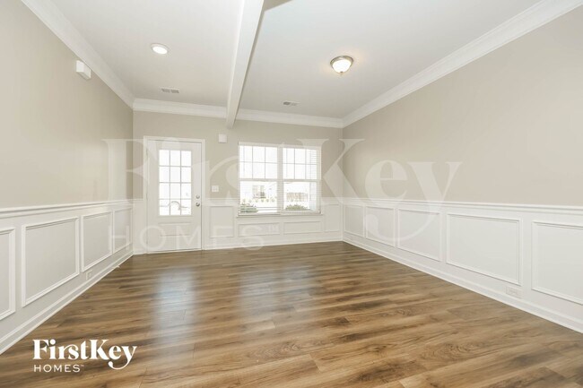 Foto del edificio - 3211 Briar Chapel Dr