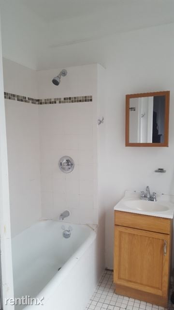 Foto del edificio - 272 W 132nd St