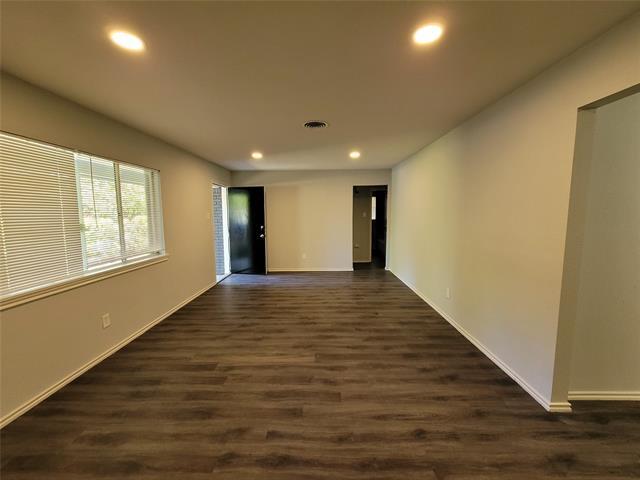 Building Photo - 7805 Whitney Dr