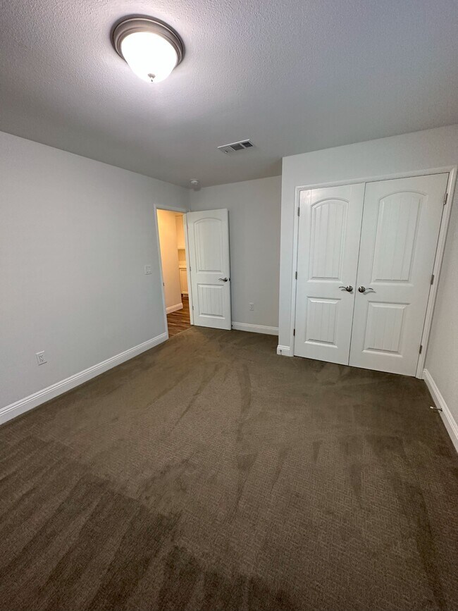 Building Photo - 3054 Strawberry Hill Rd