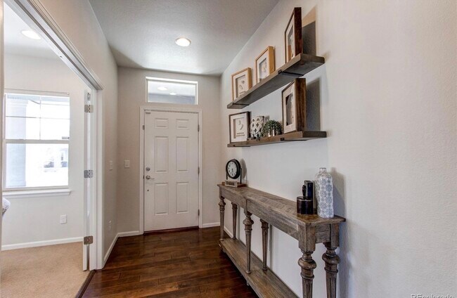 Foto del edificio - 14969 Melco Ave