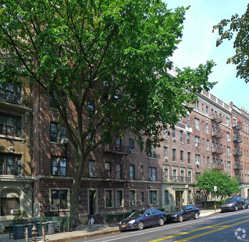 Primary Photo - 700 Ocean Ave