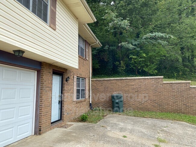 Building Photo - 7181 Holland Ln
