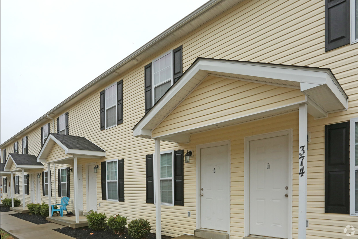 Primary Photo - Upper and Lower Stone Apartments