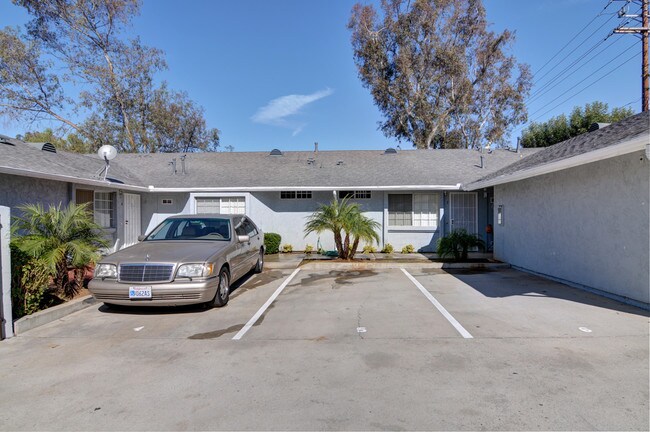 Courtyard - 508 N 3rd St