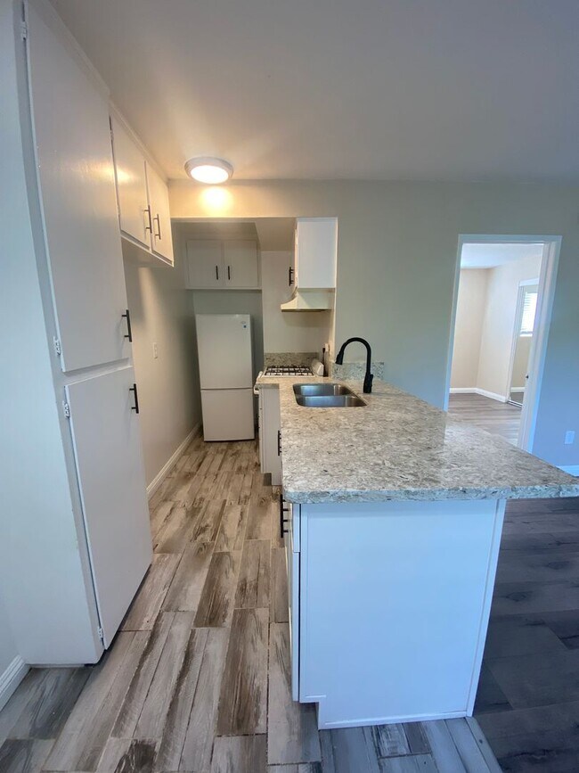 Foto del edificio - La Chateau