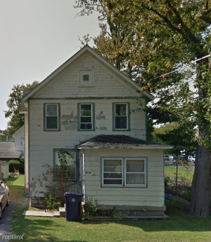 Primary Photo - 3 br, 1 bath House - 25 Clinton Street